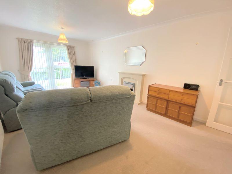 Lincoln Court, Sharon Road, West End... 2 bed retirement property £