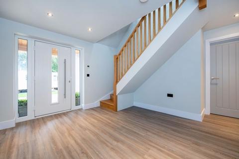 Somersby Lodge, 21a Fen Road, East Kirkby, Spilsby, PE23 4DB