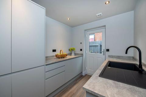 Somersby Lodge, 21a Fen Road, East Kirkby, Spilsby, PE23 4DB