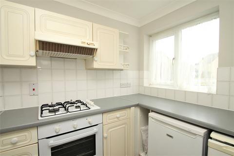 2 bedroom maisonette to rent, Saddleback Way, Fleet, GU51