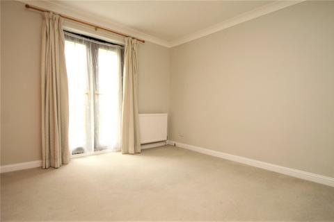 2 bedroom maisonette to rent, Saddleback Way, Fleet, GU51