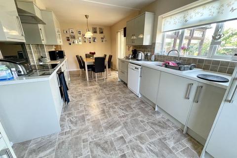 40 Brewers Hill Road, Dunstable, LU6 1AE