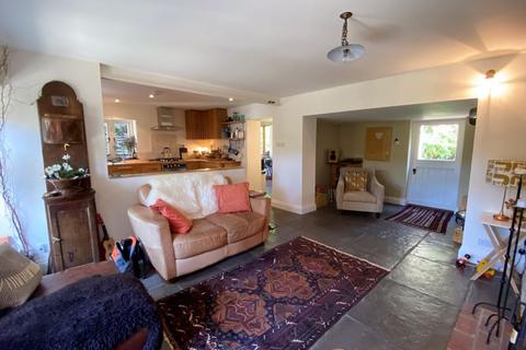 40 Liphook Road, Haslemere, GU27 1PA