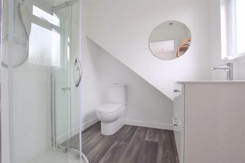 122a Blenheim Road, Harrow, HA2 7AA