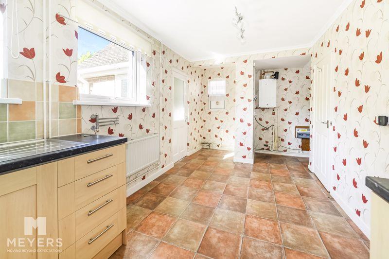 Egdon Close, Bere Regis, BH20 2 bed semidetached house £275,000