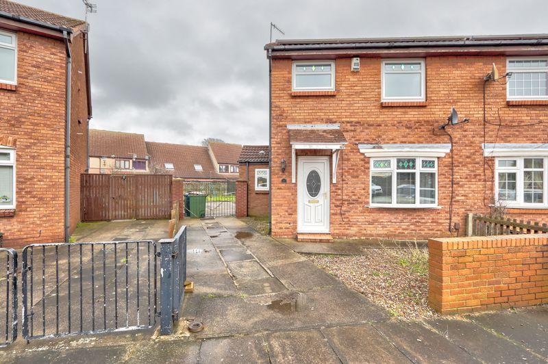 Gordon Crescent, Grangetown, TS6 3 bed semidetached house £600 pcm