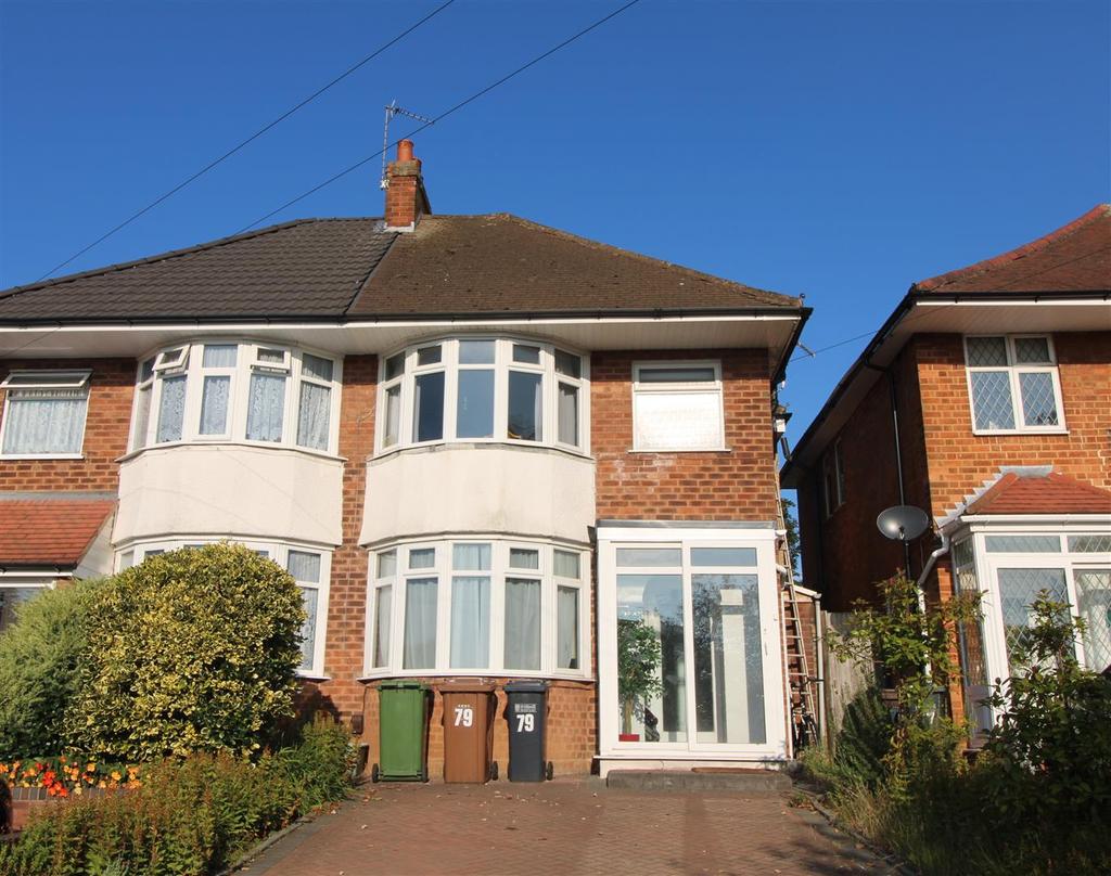 Wagon Lane, Solihull 3 bed semidetached house £280,000
