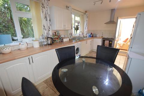 8 Burry Road, Burry Port, SA16 0AT