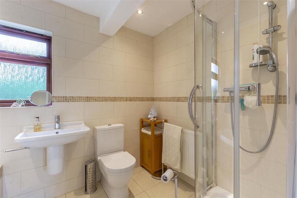 Ground Floor Bathroom