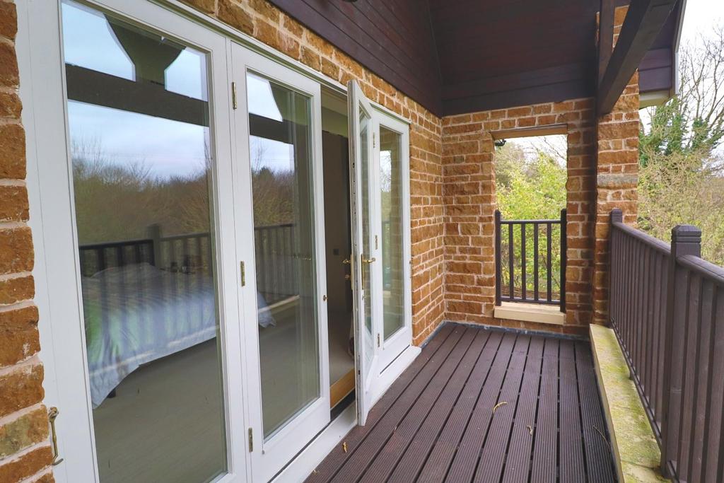 Master Balcony.JPG