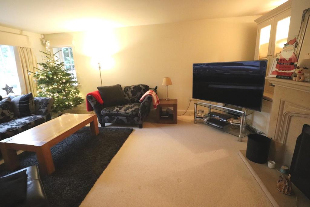 Lounge.JPG