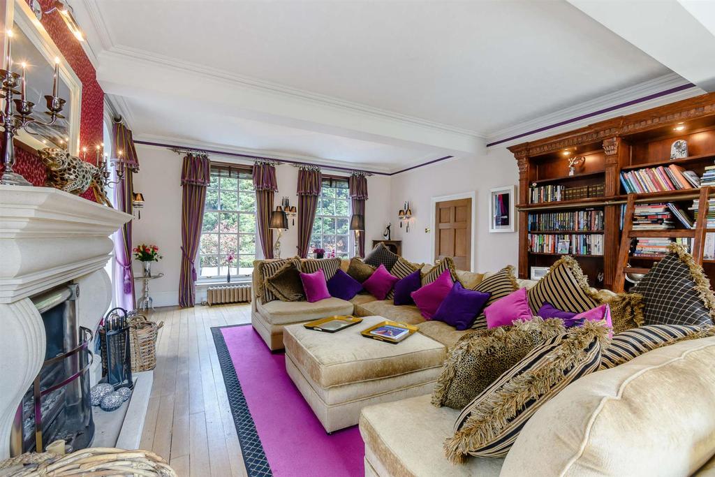 8460260-interior02v2-800.jpg