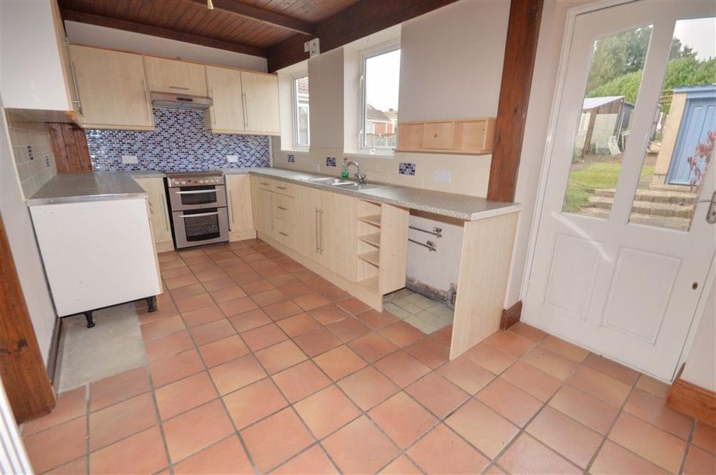 Strickland Road, Upton, WF9 3 bed terraced house £700 pcm (£162 pw)
