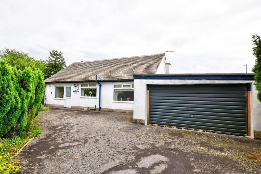 Wheatley Lane Road, Fence, Burnley 2 bed detached bungalow £275,000