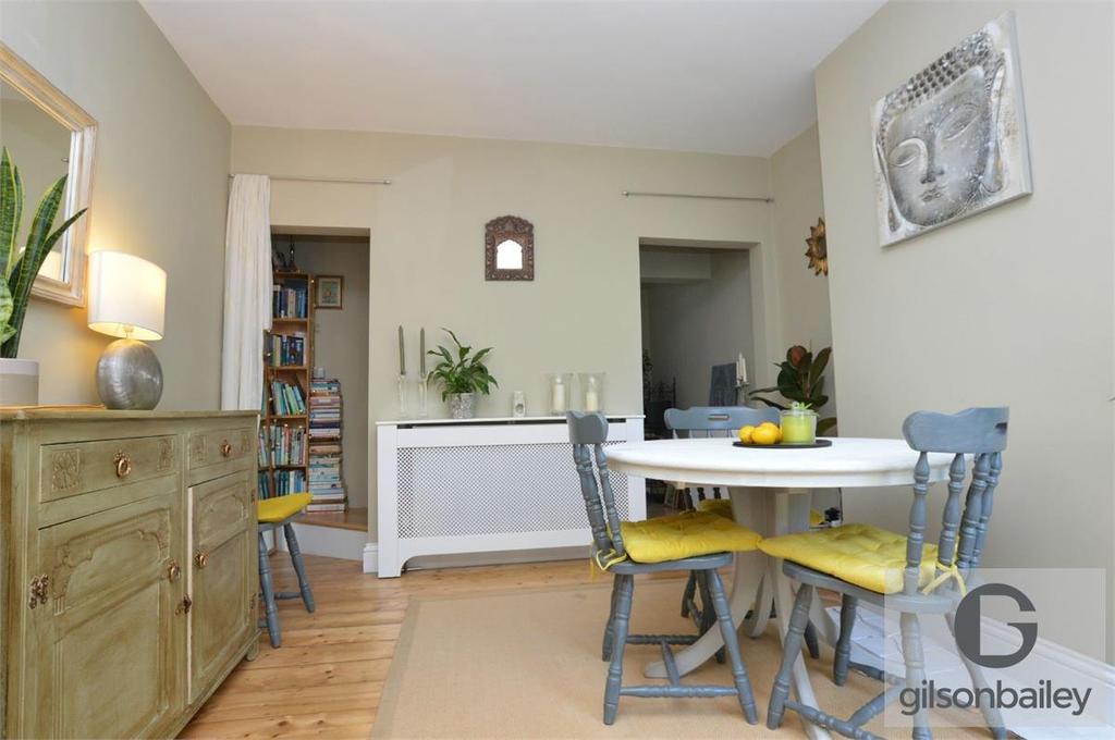 Dining room.jpg