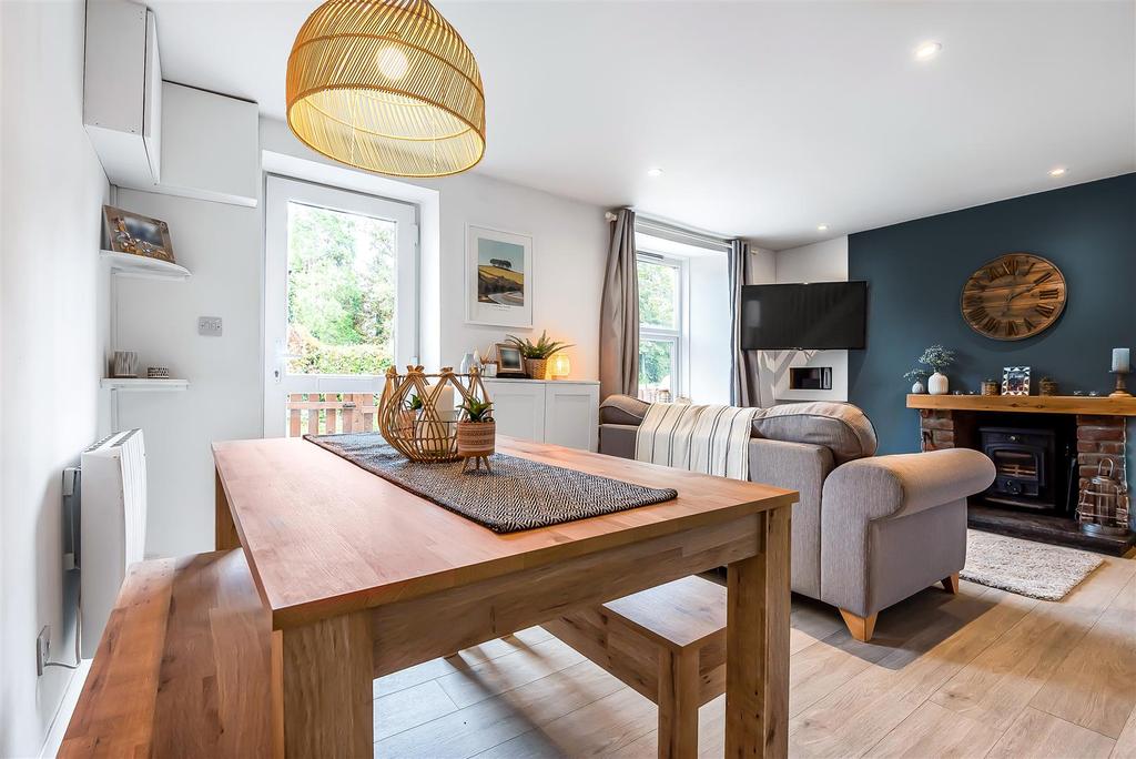 Calenick, Truro 2 bed terraced house £250,000