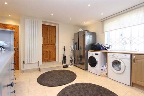 10a Sandringham Road, Barking, IG11 9AA