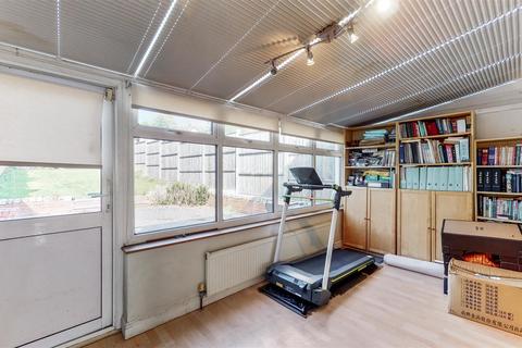 53 Bourne View, Greenford, UB6 7QS