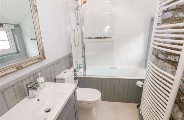 Cottage Bathroom
