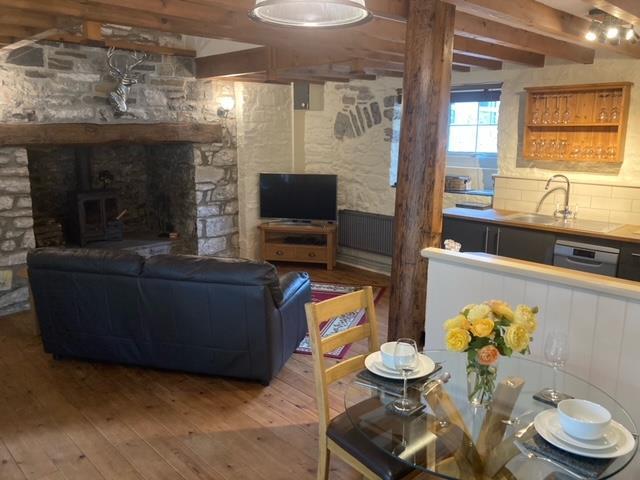 Cottage-Kitchen