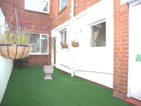 Enclosed courtyard
