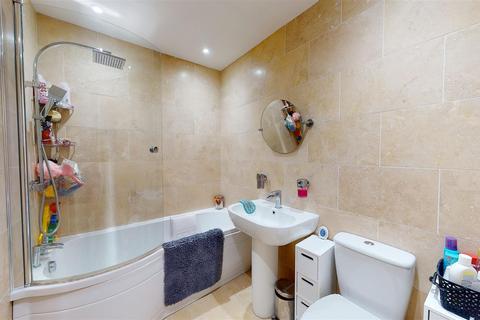 27 Tower View, Chartham, Canterbury, CT4 7TQ