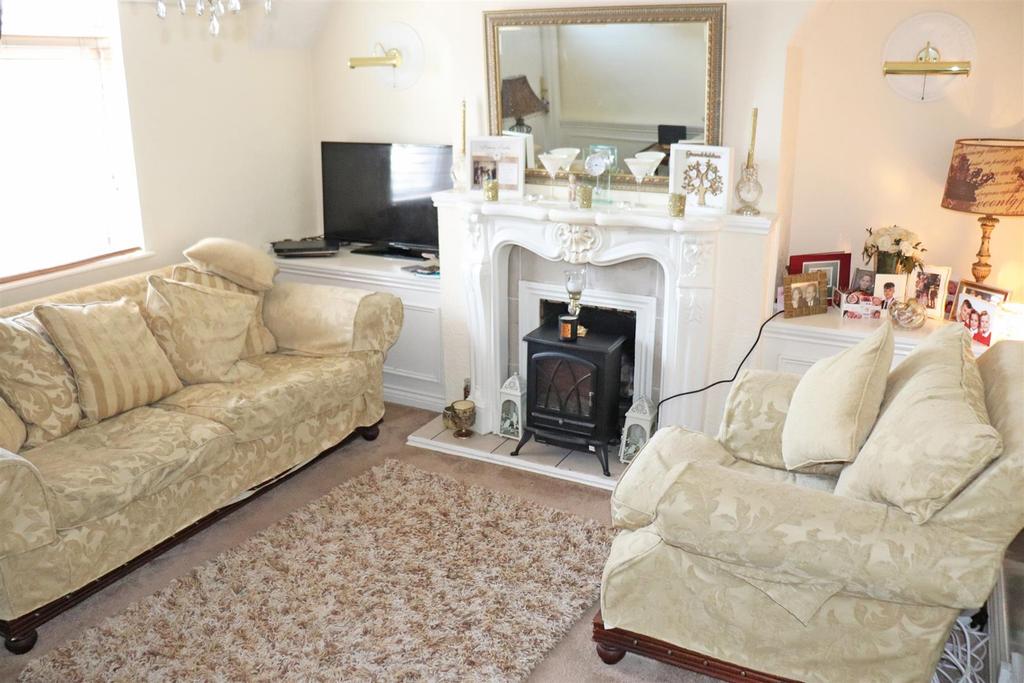 Alvecote Lane, Alvecote, Tamworth 2 bed terraced house £189,950