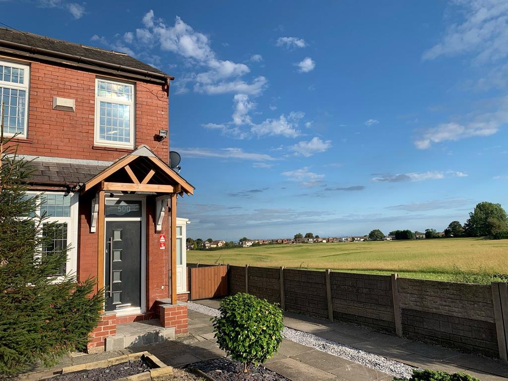 Garswood Road, AshtoninMakerfield, Wigan, WN4 2 bed semidetached