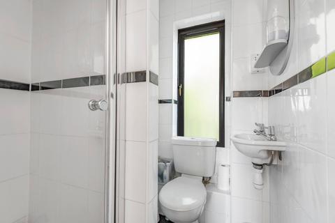 18 Codling Close, London, E1W 2UX