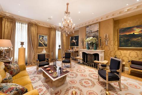 Flat 1, 10 Charles Street, London, W1J 5DN
