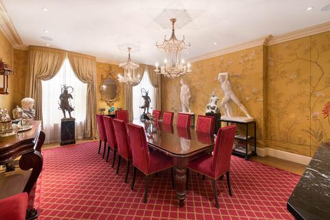 Flat 1, 10 Charles Street, London, W1J 5DN