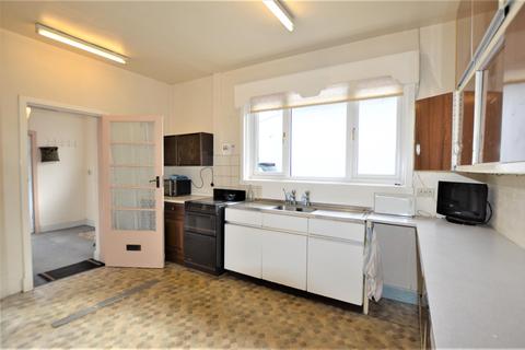 32 Castlepark Drive, Fairlie, Largs, KA29 0DG