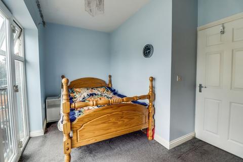 12 Gun Lane, Rochester, ME2 4UB