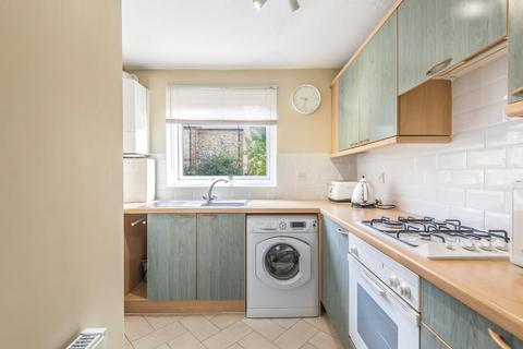 23 Sutton Close, Beckenham, BR3 5UG