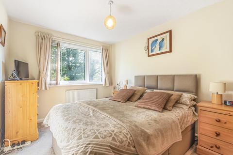 23 Sutton Close, Beckenham, BR3 5UG