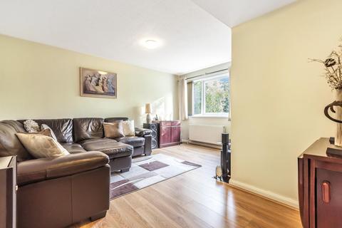 23 Sutton Close, Beckenham, BR3 5UG