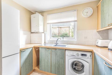 23 Sutton Close, Beckenham, BR3 5UG