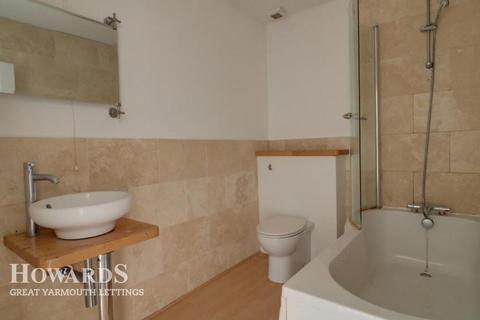 1 bedroom apartment to rent, Sandown Road, Great Yarmouth