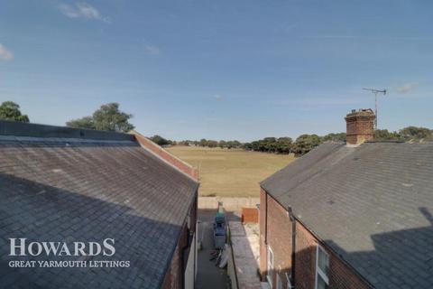 1 bedroom apartment to rent, Sandown Road, Great Yarmouth