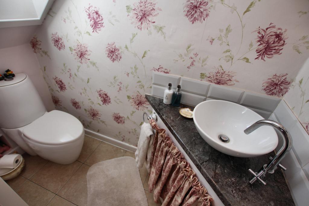 6 Castle Street, Kirkcudbright - Williamson and He