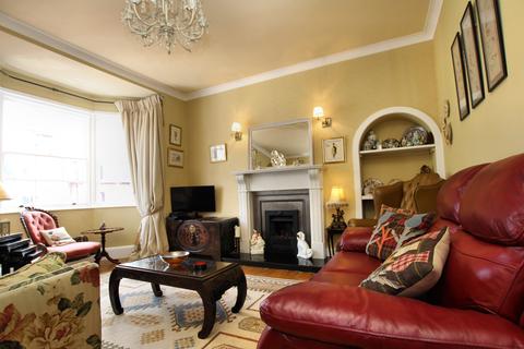 6 Castle Street, Kirkcudbright, DG6 4JA