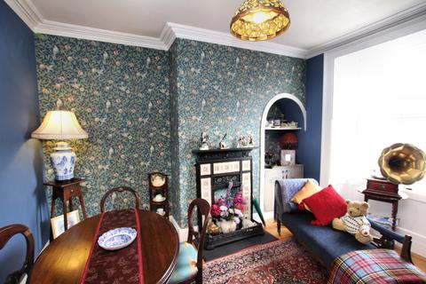 6 Castle Street, Kirkcudbright, DG6 4JA