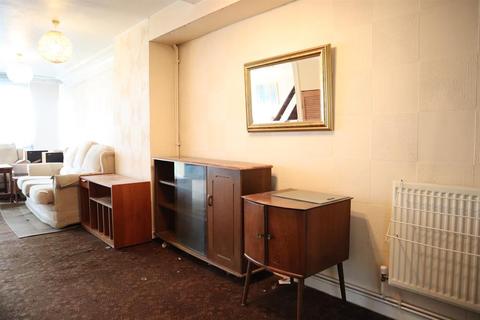 114 Norman Crescent, Hounslow, TW5 9JP