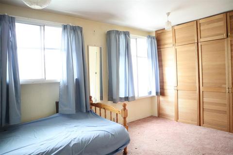 114 Norman Crescent, Hounslow, TW5 9JP