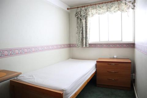 114 Norman Crescent, Hounslow, TW5 9JP