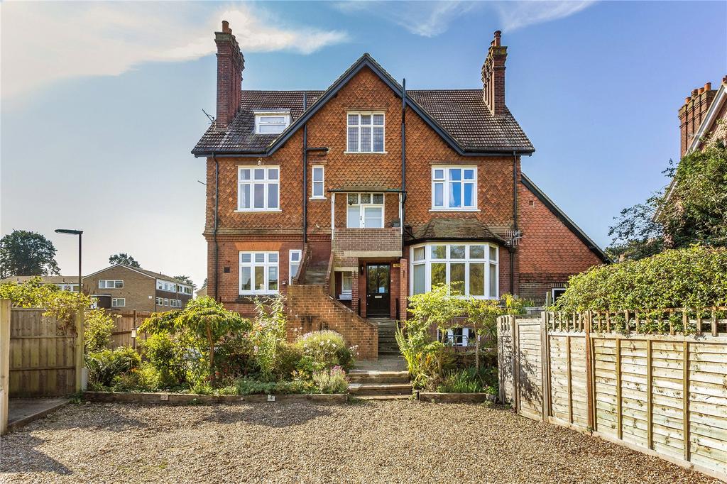 Somers Road, Reigate, RH2 1 bed apartment £265,000