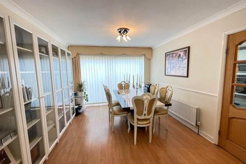 27 Rosedene Drive, Birmingham, B20 2HT