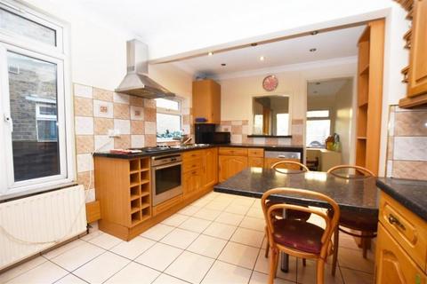 73 Windmill Road, Brentford, TW8 0QQ