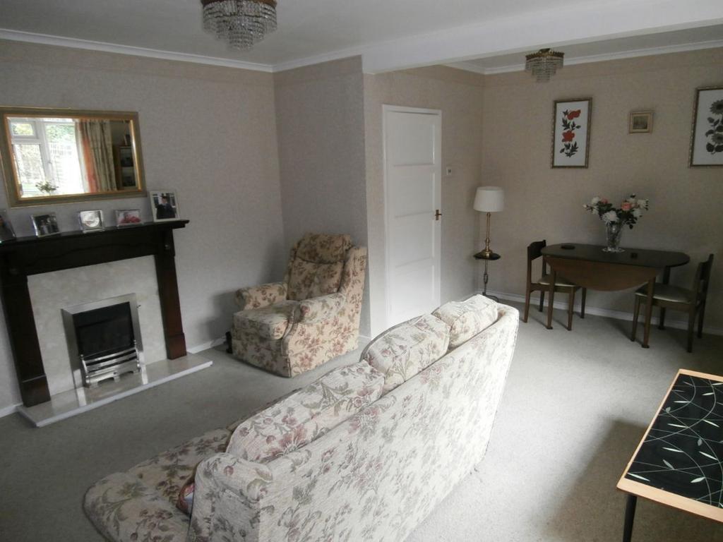 Alan Moss Road, Loughborough LE11 4LZ 3 bed semidetached house £975