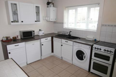 3 bedroom semi-detached house to rent, Alan Moss Road, Loughborough LE11 4LZ